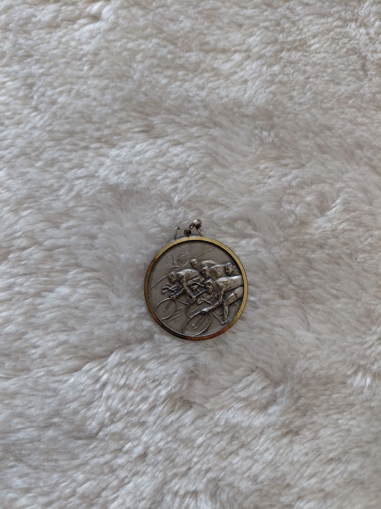 Medaille vintage cyclisme course de velo